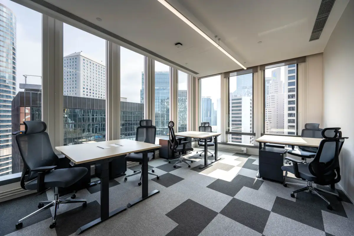 5-person window office at One Chinachem Central — photo 1