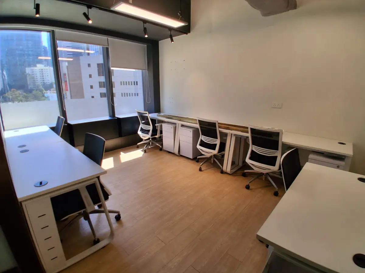 Metro Workspace Private Offices at Admiralty Centre — photo 1