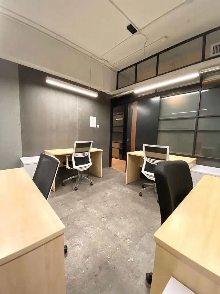 Metro Workspace Private Offices at Sea View Estate — photo 1