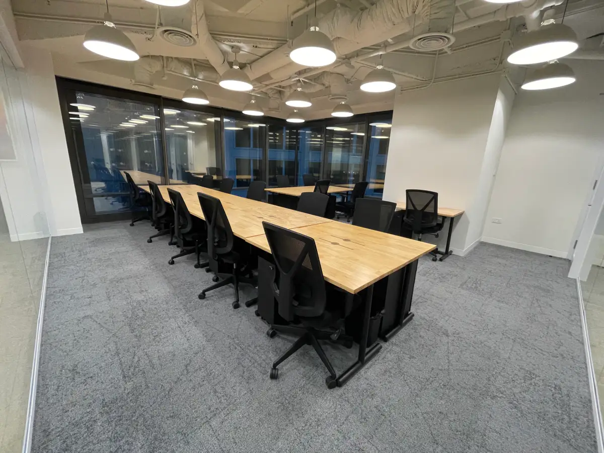 WeWork Private Offices at 9 Queen's Road Central — photo 1