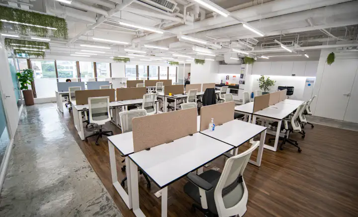 HTEBC Hot Desks at United Centre