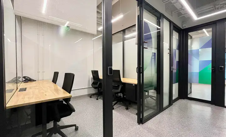 2-person serviced office at Bonham Majoris