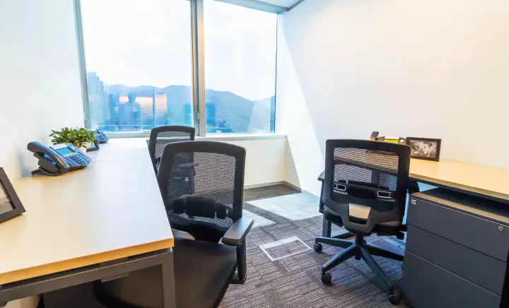 Compass Offices at AIA Tower