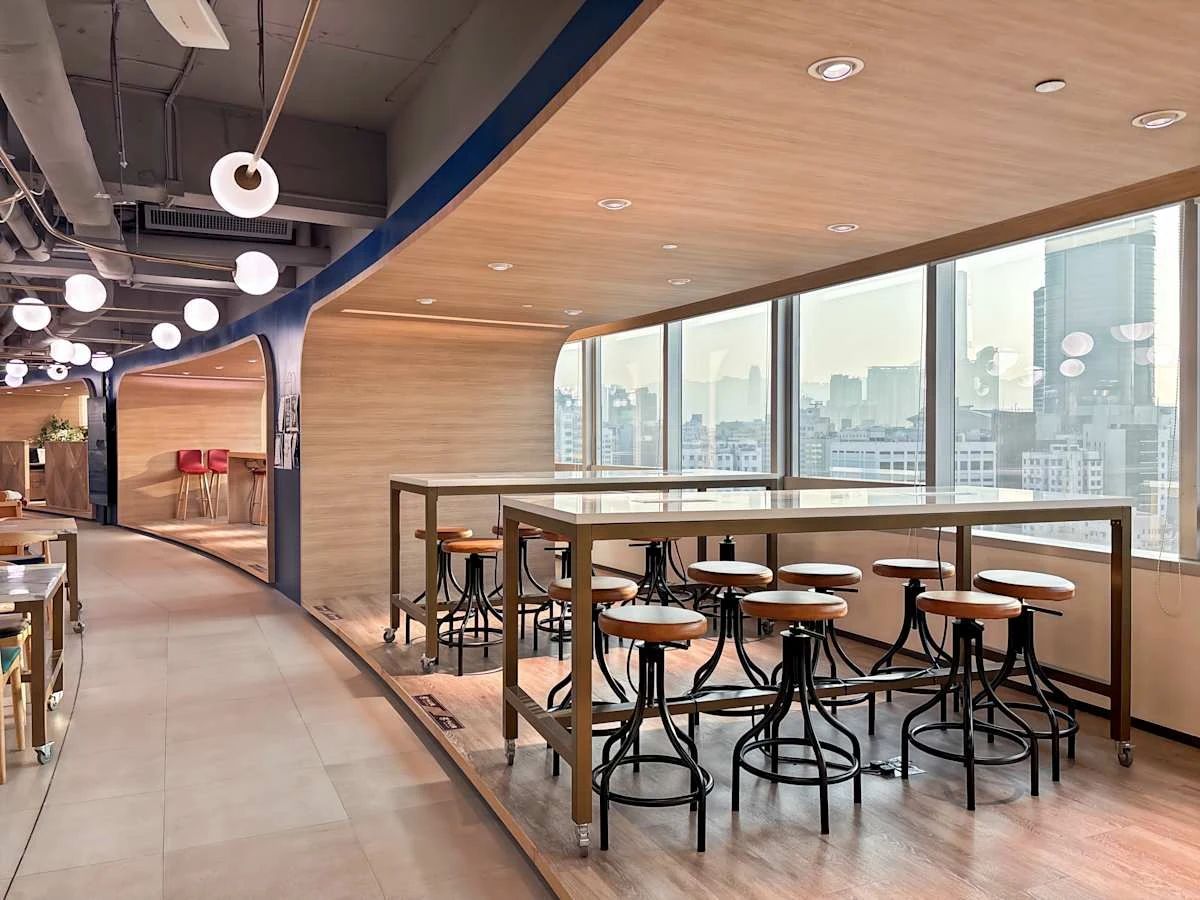 Regus at Grand Century Place