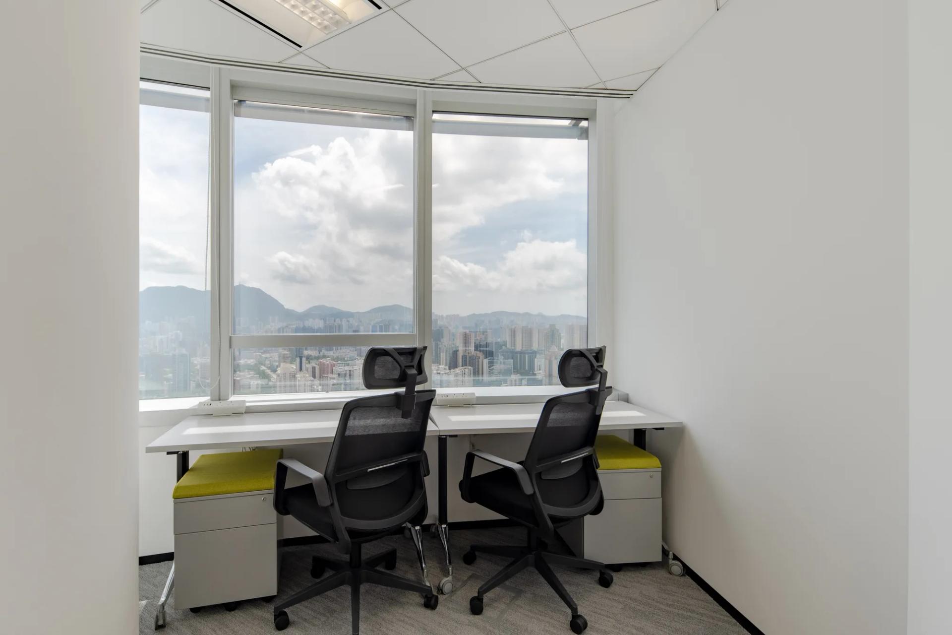 6-person private office on 48F at Langham Place Office Tower — photo 1