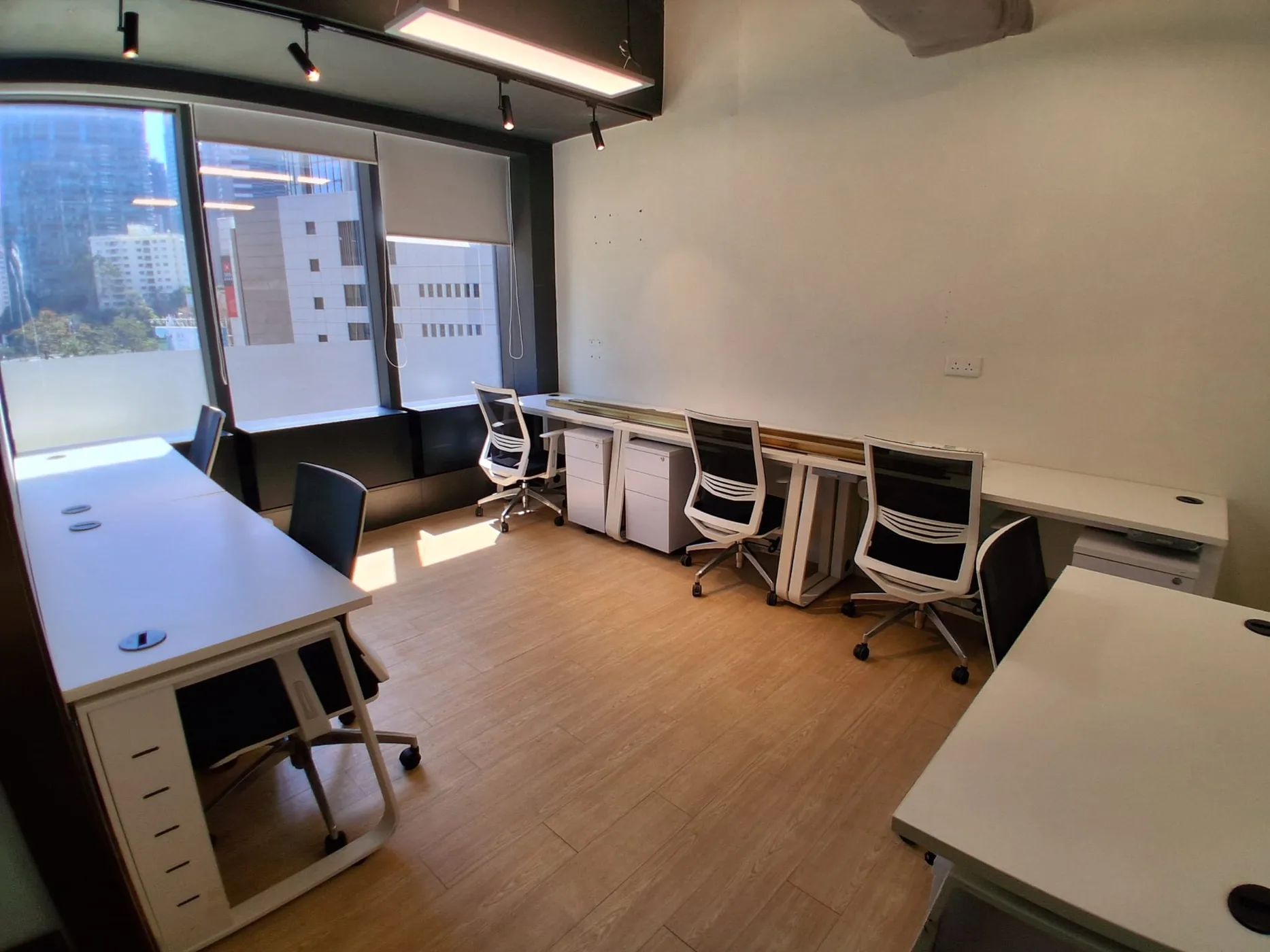 Metro Workspace Private Offices at Admiralty Centre