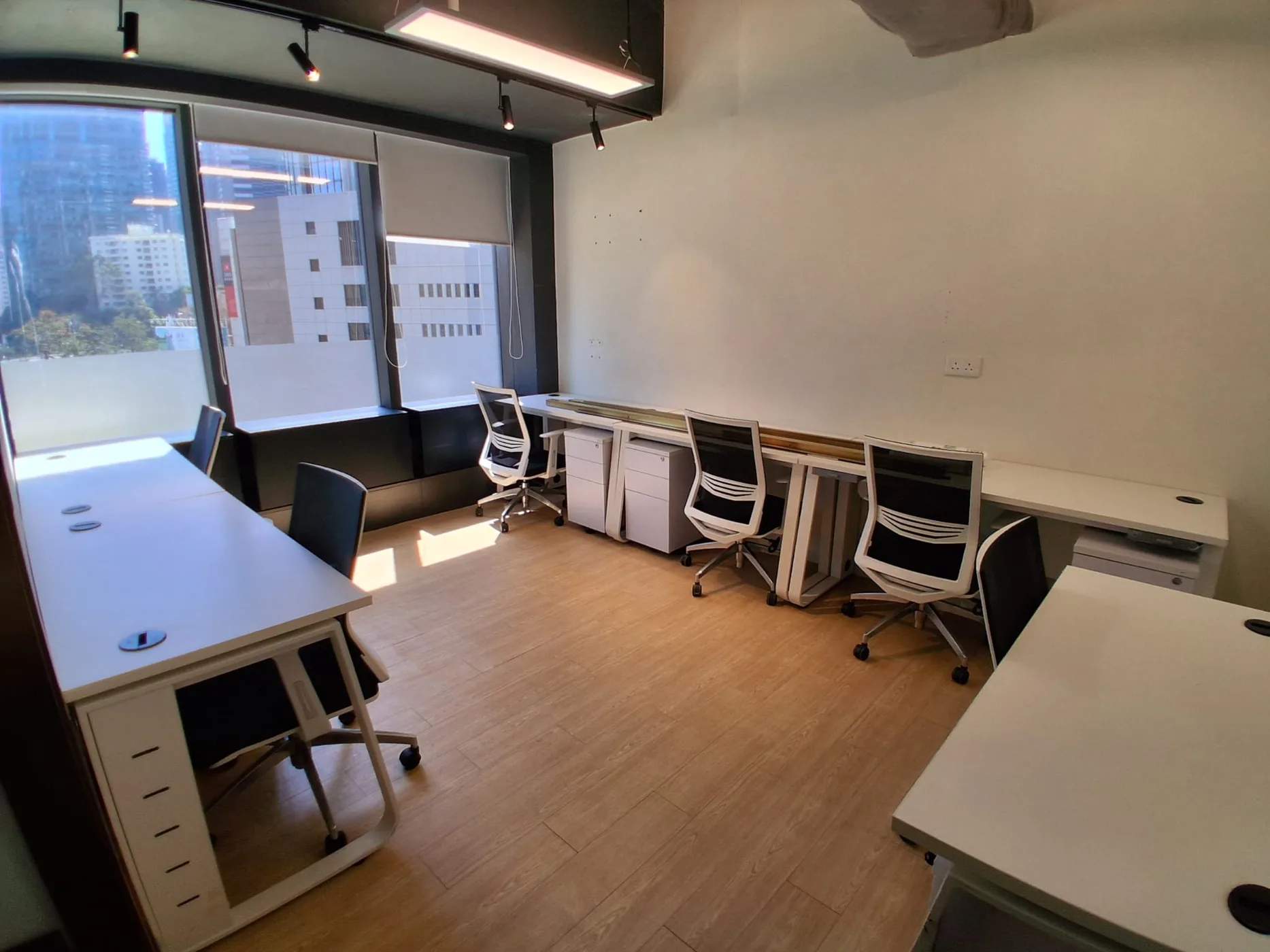Metro Workspace Private Offices at Admiralty Centre