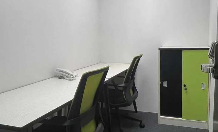 2-person internal office at New Trend Centre