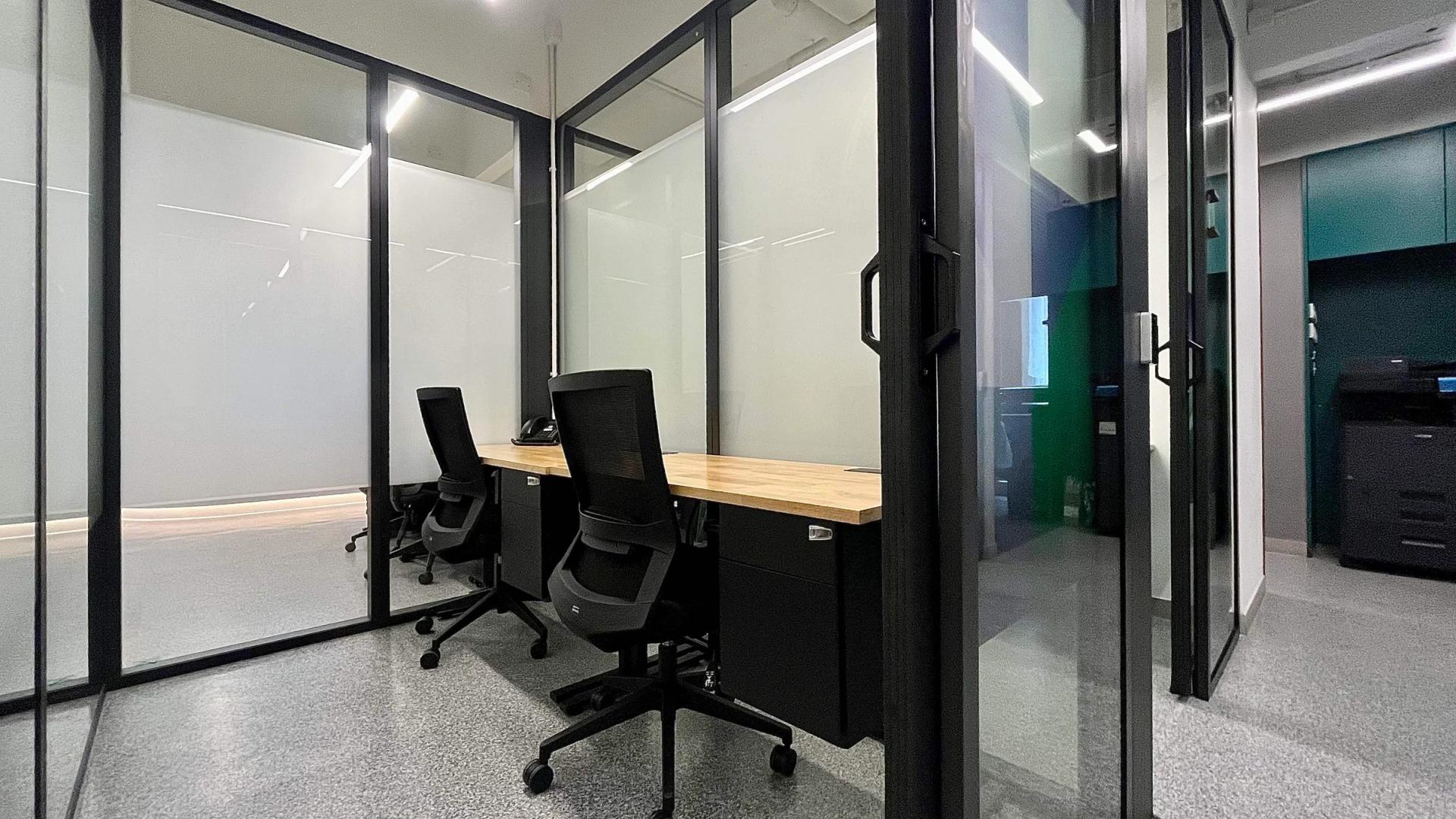 4-person serviced office at Bonham Majoris — photo 1
